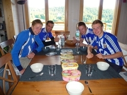 Marius och Eskil p� bes�k hos Francois